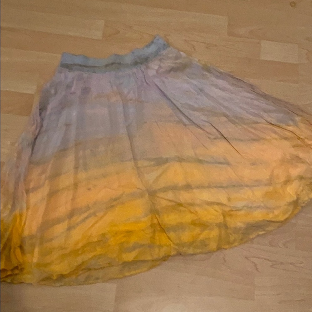 Hard tail the dye skirt